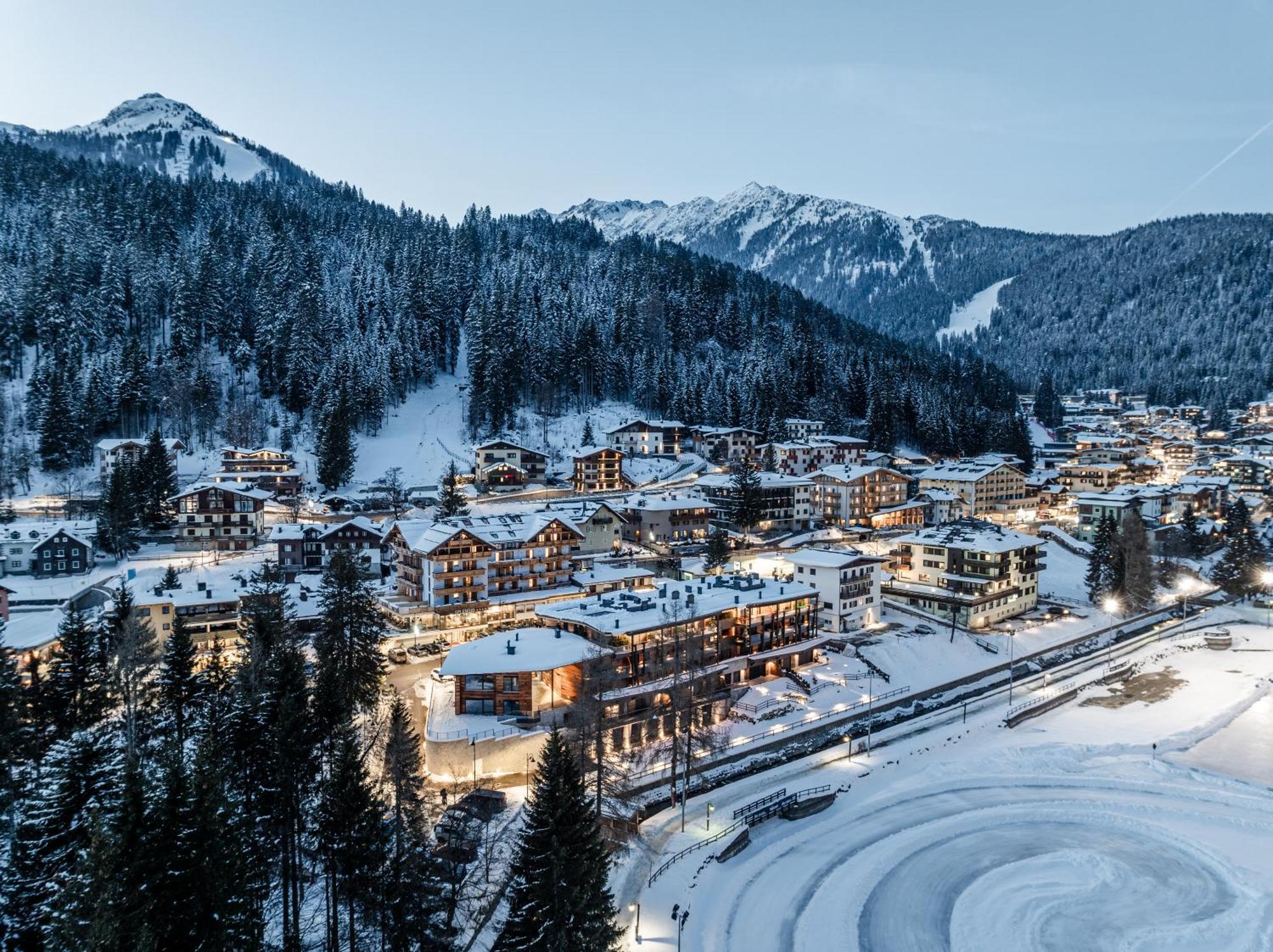 Apartamento Campiglio Wood Madonna Exterior foto
