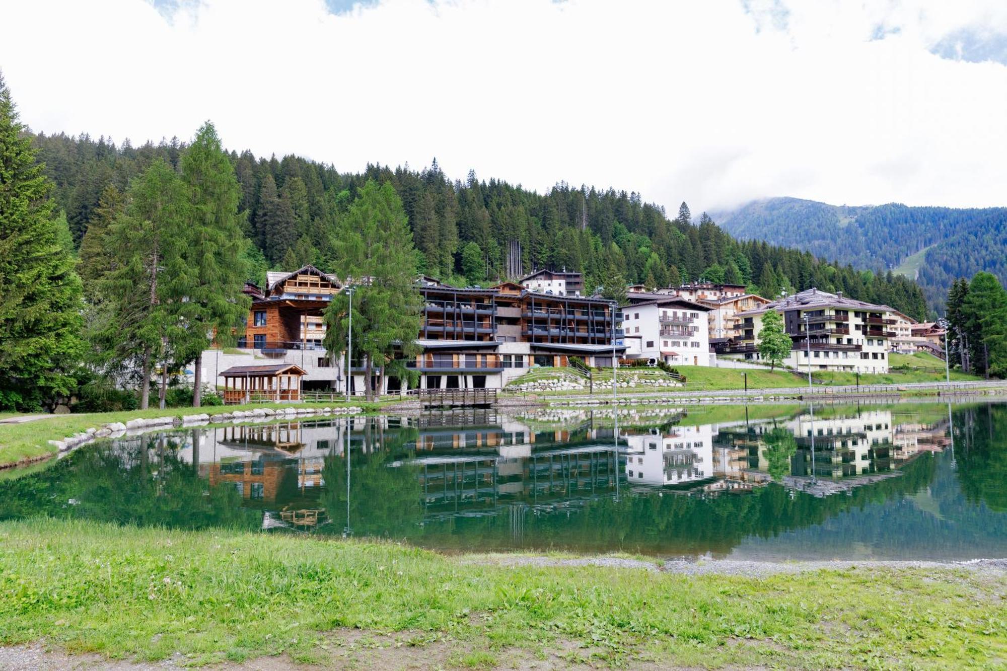 Apartamento Campiglio Wood Madonna Exterior foto